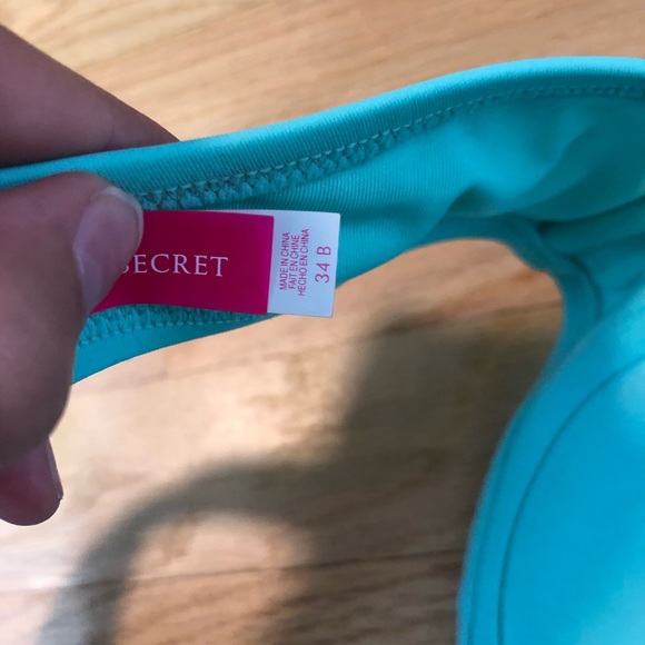 COPY - victoria’s secret bikini top - Picture 3 of 6